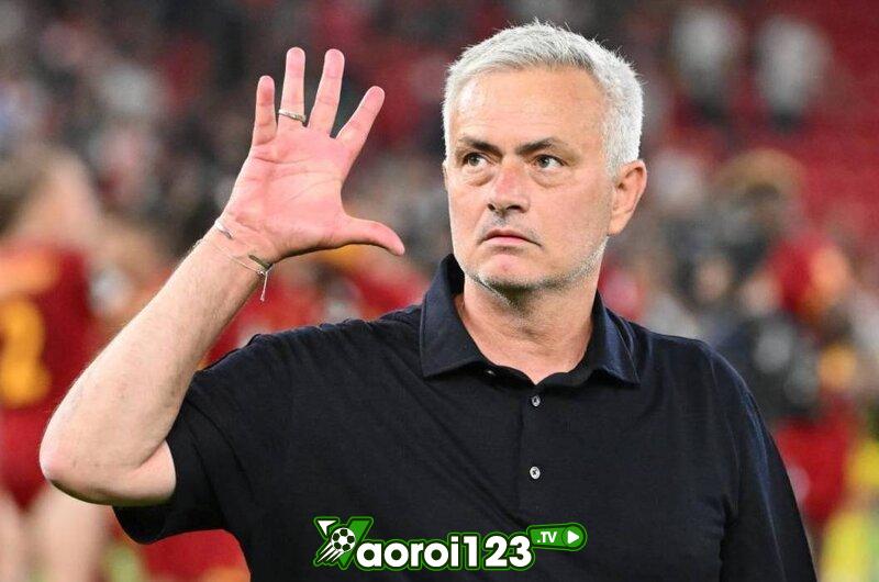 huấn luyện viên Jose Mourinho 